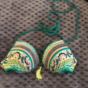 Floral patterned Bikini Top